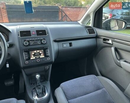 Сірий Фольксваген Туран, об'ємом двигуна 1.6 л та пробігом 232 тис. км за 11490 $, фото 36 на Automoto.ua