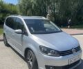 Серый Фольксваген Туран, объемом двигателя 1.6 л и пробегом 260 тыс. км за 11000 $, фото 2 на Automoto.ua