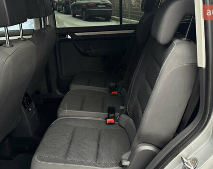 Сірий Фольксваген Туран, об'ємом двигуна 1.97 л та пробігом 200 тис. км за 11950 $, фото 53 на Automoto.ua