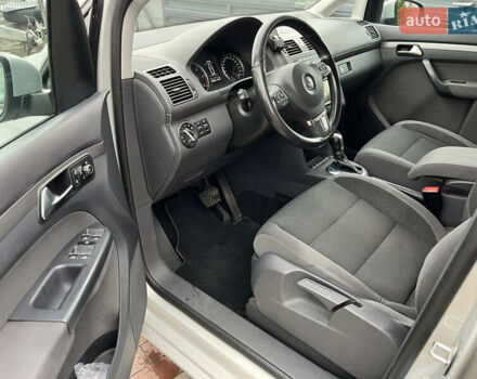 Серый Фольксваген Туран, объемом двигателя 1.6 л и пробегом 280 тыс. км за 10950 $, фото 8 на Automoto.ua