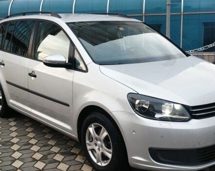 Серый Фольксваген Туран, объемом двигателя 1.6 л и пробегом 250 тыс. км за 9500 $, фото 4 на Automoto.ua