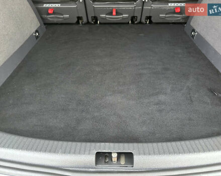 Сірий Фольксваген Туран, об'ємом двигуна 2 л та пробігом 224 тис. км за 12199 $, фото 135 на Automoto.ua