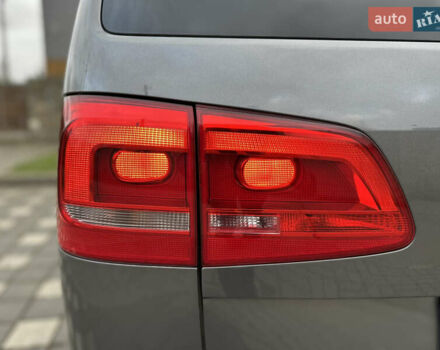 Сірий Фольксваген Туран, об'ємом двигуна 2 л та пробігом 224 тис. км за 12199 $, фото 67 на Automoto.ua