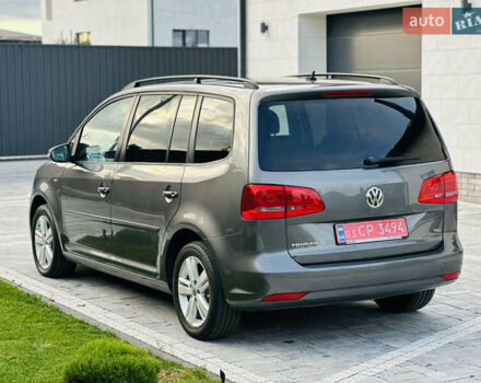 Серый Фольксваген Туран, объемом двигателя 1.6 л и пробегом 232 тыс. км за 11250 $, фото 6 на Automoto.ua