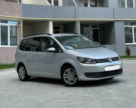 Серый Фольксваген Туран, объемом двигателя 1.6 л и пробегом 290 тыс. км за 9900 $, фото 3 на Automoto.ua