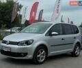 Серый Фольксваген Туран, объемом двигателя 1.6 л и пробегом 218 тыс. км за 11399 $, фото 1 на Automoto.ua