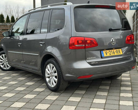 Сірий Фольксваген Туран, об'ємом двигуна 2 л та пробігом 224 тис. км за 12199 $, фото 18 на Automoto.ua