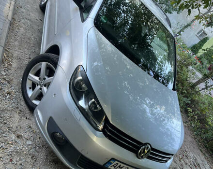 Серый Фольксваген Туран, объемом двигателя 1.98 л и пробегом 260 тыс. км за 11400 $, фото 1 на Automoto.ua