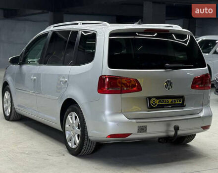 Серый Фольксваген Туран, объемом двигателя 0 л и пробегом 241 тыс. км за 12300 $, фото 3 на Automoto.ua