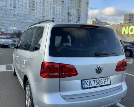 Сірий Фольксваген Туран, об'ємом двигуна 1.39 л та пробігом 206 тис. км за 10500 $, фото 6 на Automoto.ua