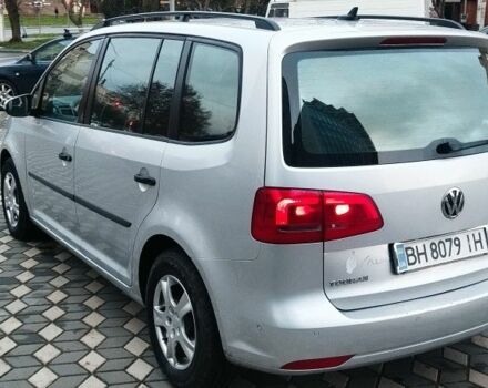 Серый Фольксваген Туран, объемом двигателя 1.6 л и пробегом 250 тыс. км за 9500 $, фото 1 на Automoto.ua