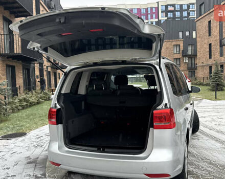 Сірий Фольксваген Туран, об'ємом двигуна 1.97 л та пробігом 200 тис. км за 11950 $, фото 12 на Automoto.ua