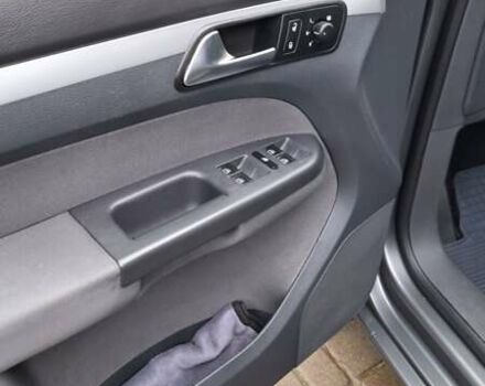 Серый Фольксваген Туран, объемом двигателя 1.97 л и пробегом 179 тыс. км за 14200 $, фото 20 на Automoto.ua