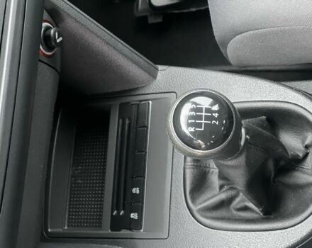 Серый Фольксваген Туран, объемом двигателя 1.6 л и пробегом 227 тыс. км за 9350 $, фото 12 на Automoto.ua