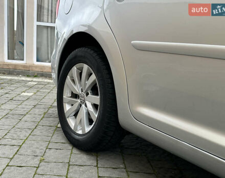 Серый Фольксваген Туран, объемом двигателя 2 л и пробегом 225 тыс. км за 10999 $, фото 20 на Automoto.ua