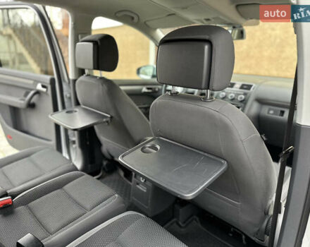 Серый Фольксваген Туран, объемом двигателя 2 л и пробегом 225 тыс. км за 10999 $, фото 126 на Automoto.ua