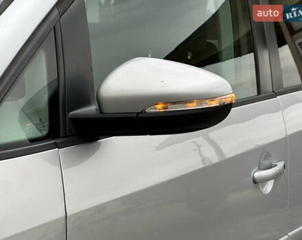 Серый Фольксваген Туран, объемом двигателя 2 л и пробегом 225 тыс. км за 10999 $, фото 37 на Automoto.ua