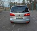 Сірий Фольксваген Туран, об'ємом двигуна 2 л та пробігом 270 тис. км за 9000 $, фото 6 на Automoto.ua