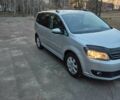 Сірий Фольксваген Туран, об'ємом двигуна 2 л та пробігом 270 тис. км за 9000 $, фото 5 на Automoto.ua