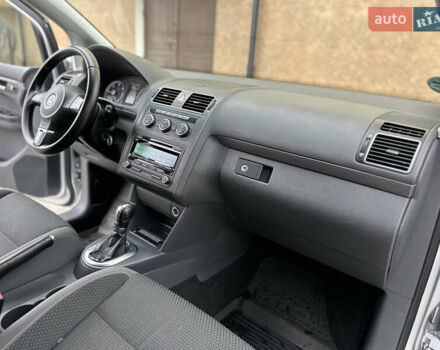 Серый Фольксваген Туран, объемом двигателя 2 л и пробегом 225 тыс. км за 10999 $, фото 90 на Automoto.ua