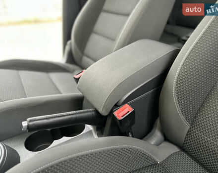 Серый Фольксваген Туран, объемом двигателя 2 л и пробегом 225 тыс. км за 10999 $, фото 115 на Automoto.ua