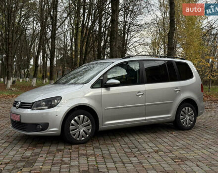 Серый Фольксваген Туран, объемом двигателя 1.6 л и пробегом 242 тыс. км за 10700 $, фото 9 на Automoto.ua