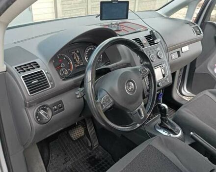 Серый Фольксваген Туран, объемом двигателя 1.6 л и пробегом 206 тыс. км за 10500 $, фото 15 на Automoto.ua