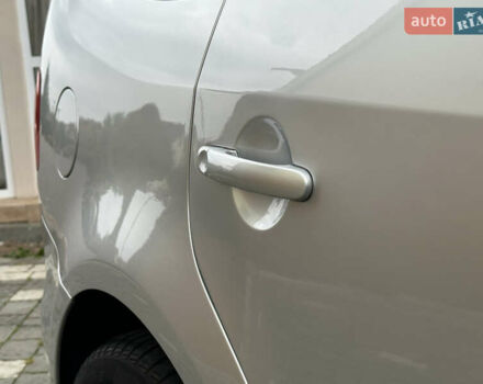 Серый Фольксваген Туран, объемом двигателя 2 л и пробегом 225 тыс. км за 10999 $, фото 19 на Automoto.ua