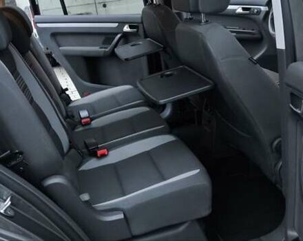 Серый Фольксваген Туран, объемом двигателя 1.4 л и пробегом 194 тыс. км за 9700 $, фото 9 на Automoto.ua