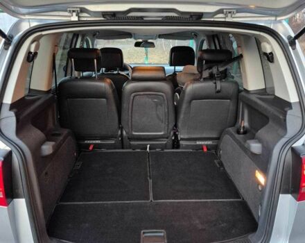 Сірий Фольксваген Туран, об'ємом двигуна 2 л та пробігом 270 тис. км за 9000 $, фото 8 на Automoto.ua