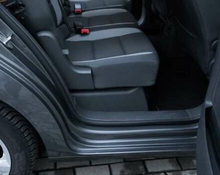 Серый Фольксваген Туран, объемом двигателя 1.4 л и пробегом 194 тыс. км за 9700 $, фото 18 на Automoto.ua