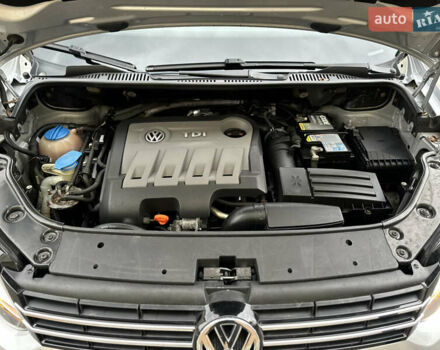 Серый Фольксваген Туран, объемом двигателя 2 л и пробегом 225 тыс. км за 10999 $, фото 146 на Automoto.ua