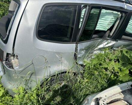 Сірий Фольксваген Туран, об'ємом двигуна 1.6 л та пробігом 145 тис. км за 3700 $, фото 9 на Automoto.ua