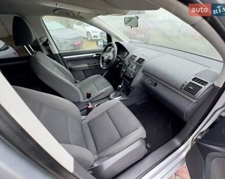 Серый Фольксваген Туран, объемом двигателя 1.39 л и пробегом 223 тыс. км за 10500 $, фото 31 на Automoto.ua