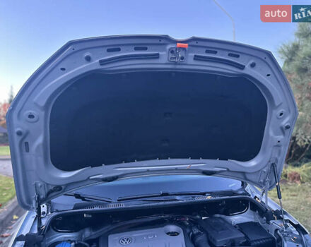 Серый Фольксваген Туран, объемом двигателя 1.6 л и пробегом 249 тыс. км за 10900 $, фото 59 на Automoto.ua