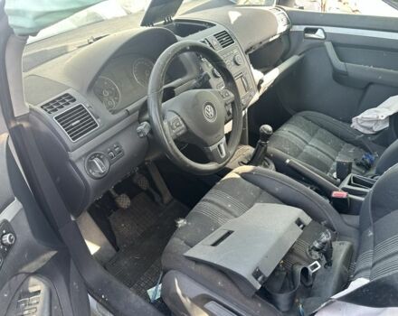 Сірий Фольксваген Туран, об'ємом двигуна 1.6 л та пробігом 145 тис. км за 3700 $, фото 6 на Automoto.ua