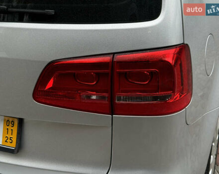 Серый Фольксваген Туран, объемом двигателя 1.39 л и пробегом 223 тыс. км за 10500 $, фото 40 на Automoto.ua