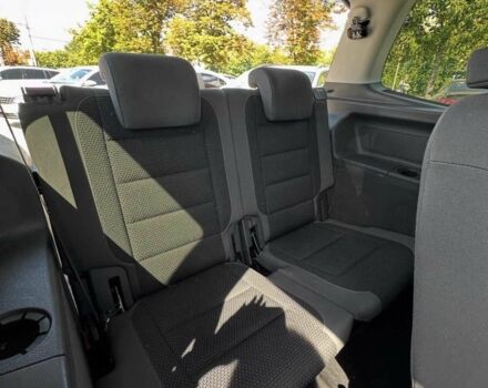 Сірий Фольксваген Туран, об'ємом двигуна 1.4 л та пробігом 213 тис. км за 9400 $, фото 11 на Automoto.ua