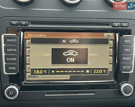 Серый Фольксваген Туран, объемом двигателя 1.97 л и пробегом 163 тыс. км за 14499 $, фото 73 на Automoto.ua