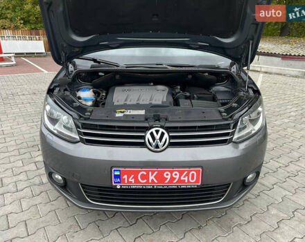 Серый Фольксваген Туран, объемом двигателя 1.6 л и пробегом 201 тыс. км за 12800 $, фото 26 на Automoto.ua