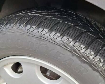 Серый Фольксваген Туран, объемом двигателя 1.97 л и пробегом 179 тыс. км за 14200 $, фото 21 на Automoto.ua