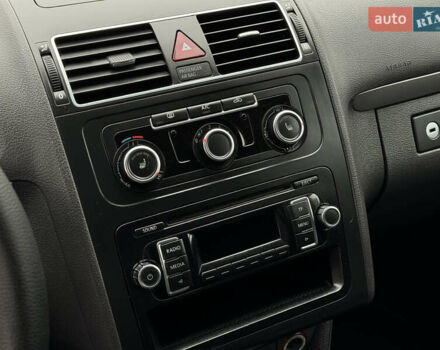 Серый Фольксваген Туран, объемом двигателя 1.39 л и пробегом 223 тыс. км за 10500 $, фото 36 на Automoto.ua