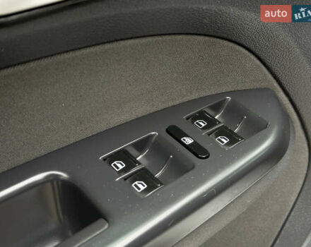 Серый Фольксваген Туран, объемом двигателя 1.39 л и пробегом 223 тыс. км за 10500 $, фото 18 на Automoto.ua