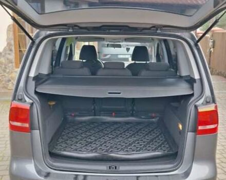 Серый Фольксваген Туран, объемом двигателя 1.97 л и пробегом 179 тыс. км за 14200 $, фото 10 на Automoto.ua