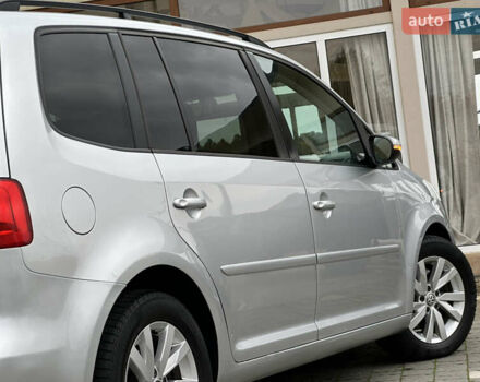 Серый Фольксваген Туран, объемом двигателя 2 л и пробегом 225 тыс. км за 10999 $, фото 57 на Automoto.ua