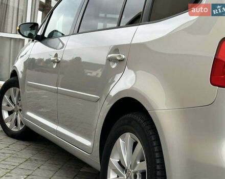 Серый Фольксваген Туран, объемом двигателя 2 л и пробегом 225 тыс. км за 10999 $, фото 80 на Automoto.ua