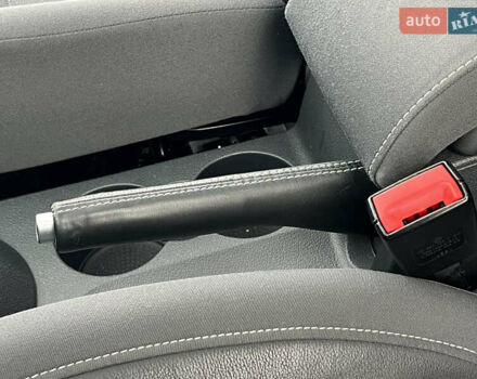 Серый Фольксваген Туран, объемом двигателя 1.97 л и пробегом 163 тыс. км за 14499 $, фото 50 на Automoto.ua