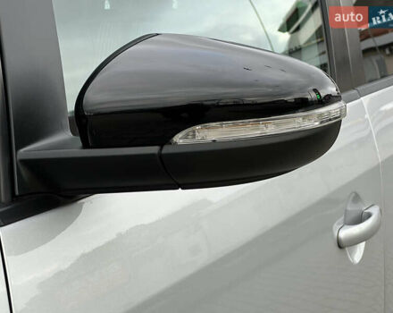 Серый Фольксваген Туран, объемом двигателя 1.97 л и пробегом 163 тыс. км за 14499 $, фото 15 на Automoto.ua