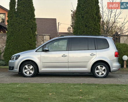 Фольксваген Туран 2013 в Сарнах на Automoto.ua Серый Фольксваген Туран, объемом двигателя 1.6 л и пробегом 249 тыс. км за 11350 $, фото 13 на Automoto.ua