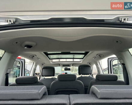 Серый Фольксваген Туран, объемом двигателя 1.97 л и пробегом 163 тыс. км за 14499 $, фото 62 на Automoto.ua